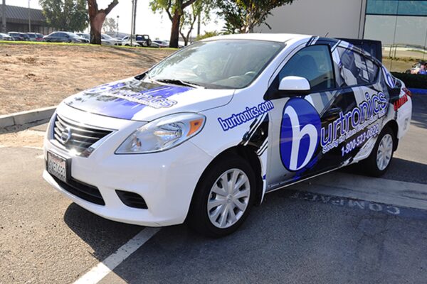 2013_Nissan_Versa_Wrap_5__42099.1412637578