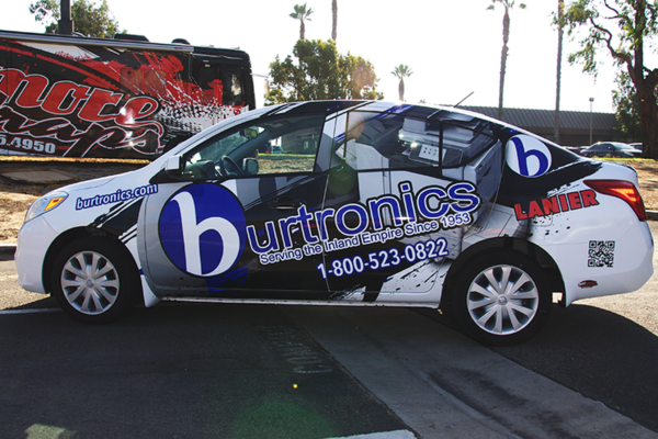2013_Nissan_Versa_Wrap_8__68067.1412637592