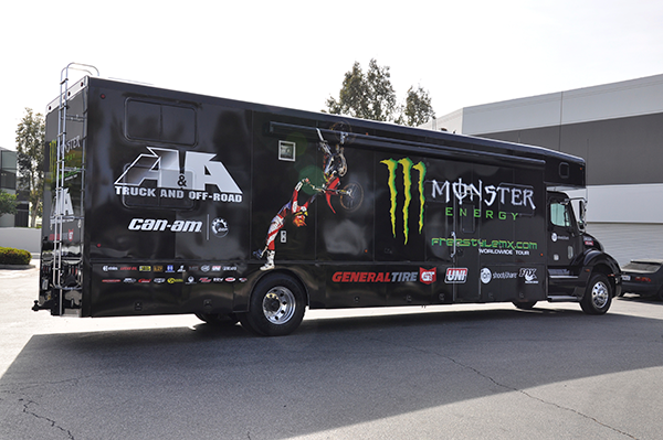 3m-gloss-motorhome-wrap-for-freestyle-mx-and-monster-energy-14