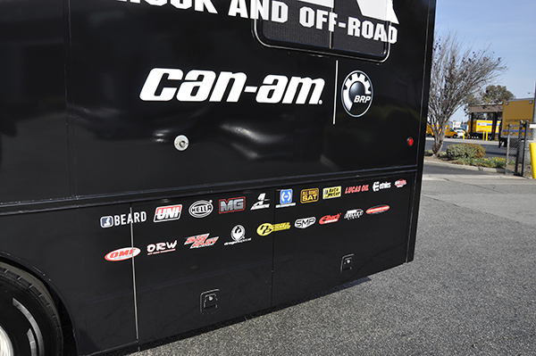 3m-gloss-motorhome-wrap-for-freestyle-mx-and-monster-energy-2