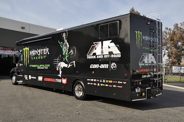 3m-gloss-motorhome-wrap-for-freestyle-mx-and-monster-energy-21
