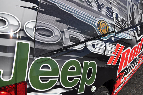 2014-dodge-caravan-3m-gloss-wrap-for-redland-auto-center-4
