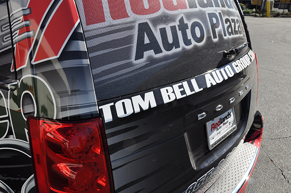 2014-dodge-caravan-3m-gloss-wrap-for-redland-auto-center-5