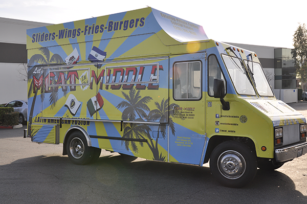 -gf-food-truck-vehicle-wrap-for-meat-in-the-middle-4