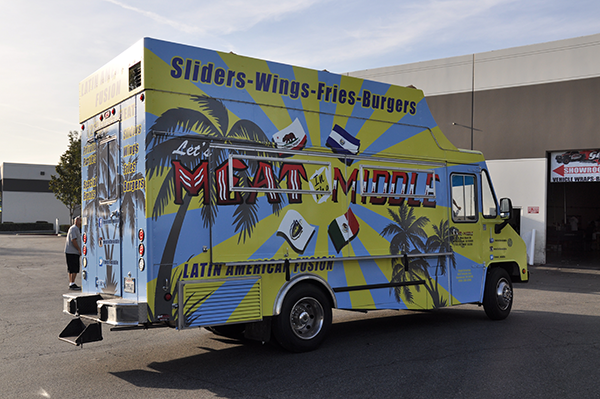 -gf-food-truck-vehicle-wrap-for-meat-in-the-middle-5