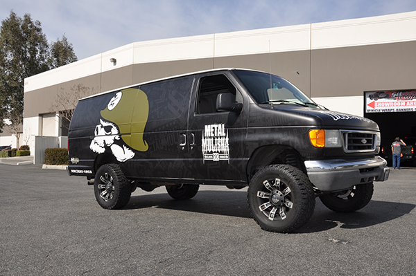 offroad-van-wrap-3m-flat-for-metal-mulisha-12