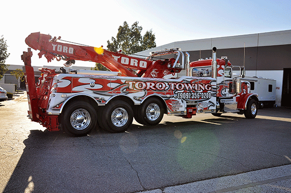 peterbuilt-tow-truck-wrap-for-toro-towing-2