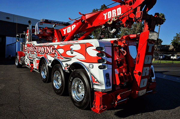 peterbuilt-tow-truck-wrap-for-toro-towing-4